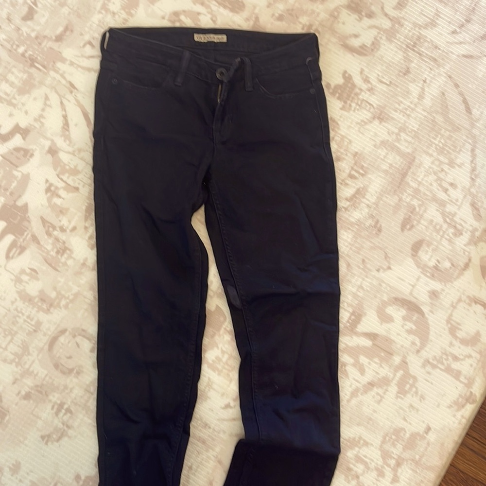 Guess size 28 black stretch jeans